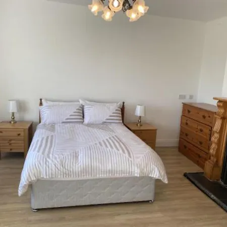 4-bed House In Rosslare With Swimming Pool Prázdninový dům Mervyn