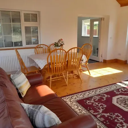 4-bed House In Rosslare With Swimming Pool Prázdninový dům Mervyn
