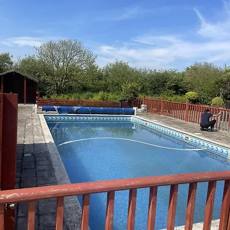 Prázdninový dům 4-bed House In Rosslare With Swimming Pool *